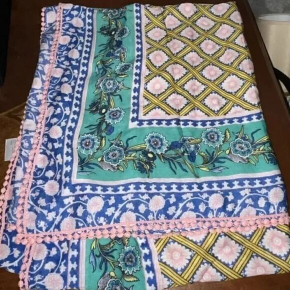 C. Wonder Lightweight Colorful Paisley Shawl/Wrap w/Pom Pom Fringe Trim - Picture 3 of 6